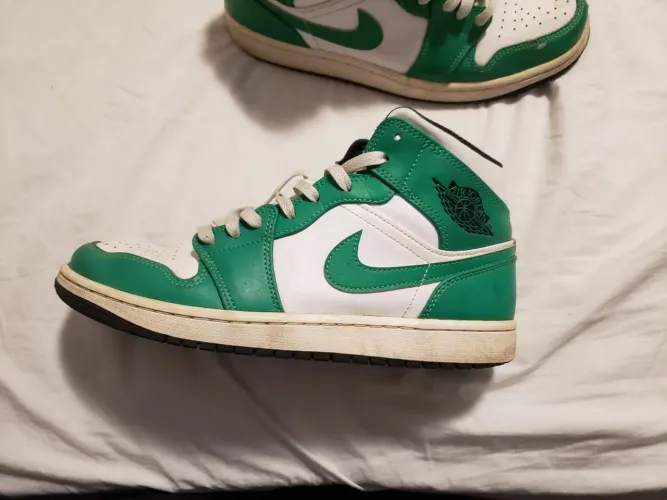 Air Jordan original comprado nos EUA com pequenos danos