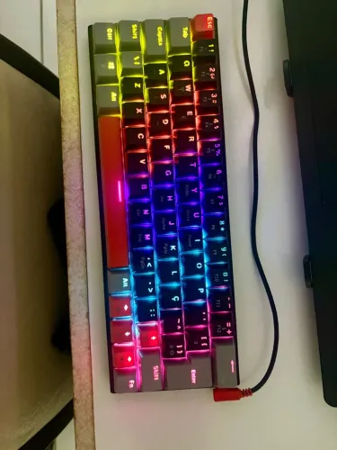 Teclado gamer com fio