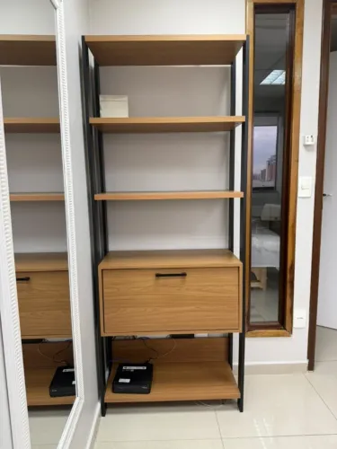 Estante Organizador em madeira