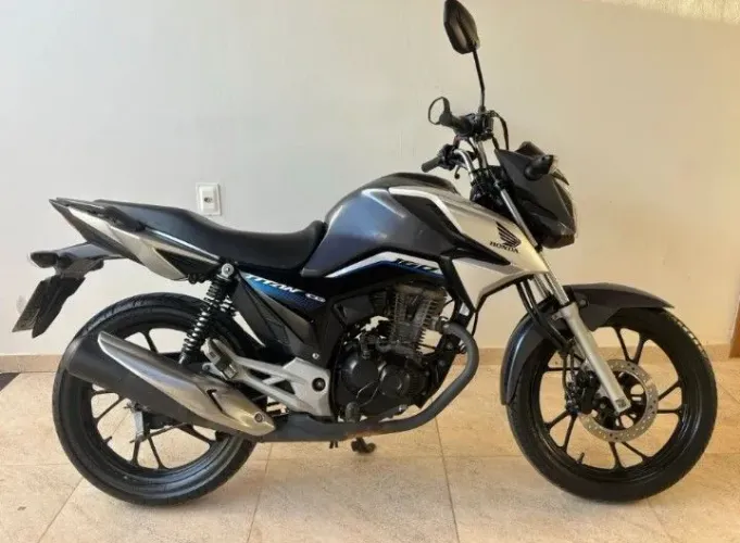 Vendo-se 160 2020(4.000)