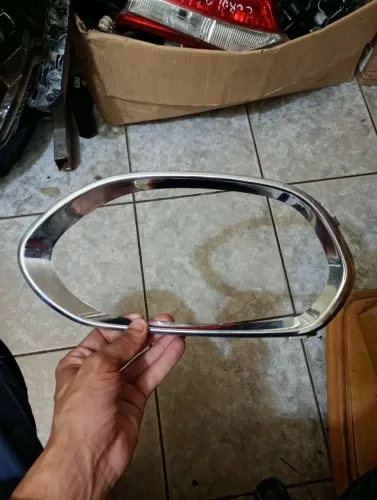 Friso Farol Milha Lado Esquerdo Fiat Toro 2017 A 2021 