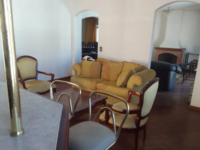 Casa alto padrão, para venda ou locação, Barro Branco.