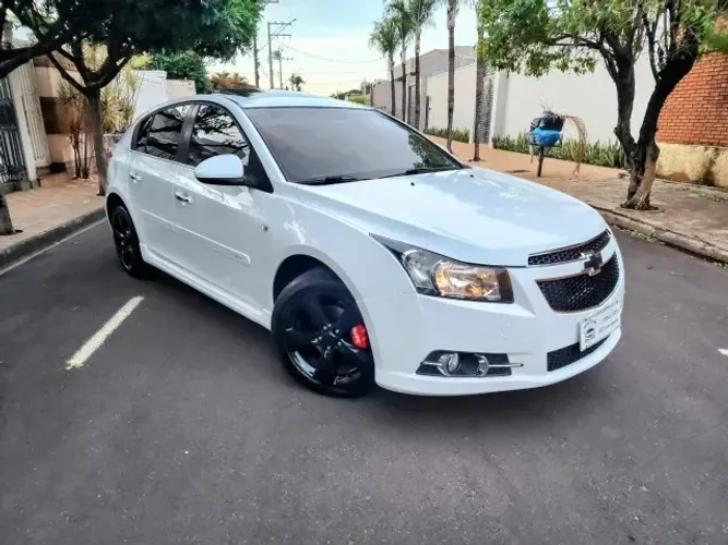 Chevrolet Cruze HB Sport LTZ 1.8 16V Flexp. 5P AUT 2014