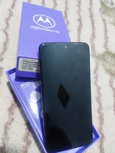 Motorola One Macro