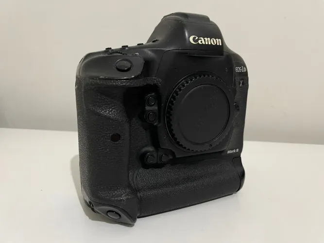Canon 1DxII - 546k clicks