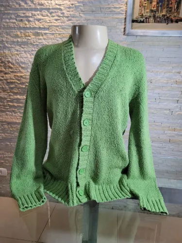 Cardigan masculino marca Zara