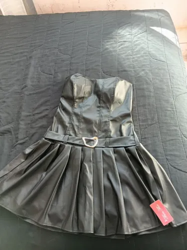 Vestido couro