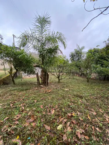 Vende-se lote a 2 kms do centro de Vargem Alta