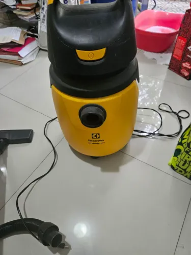 Aspirador de pó Electrolux GT 3000 pro
