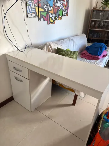 Mesa 1 gaveta 1 porta