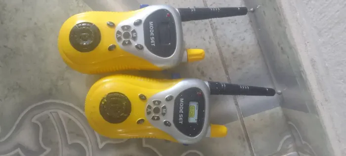 Walkie-talkie