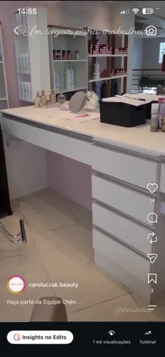 Bancada grande com gavetas