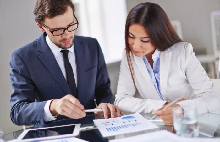 Vendedor, corretor,consultor, enfermagem, marketing, departamento pessoal 
