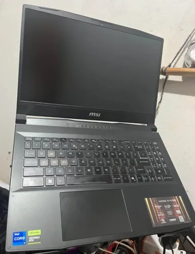 Notebook Gamer MSI Katana 15 HX - i7 14ª Geração, RTX 5070, 16GB RAM, SSD 1TB