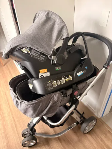 Carrinho e bebê conforto Safety 1 