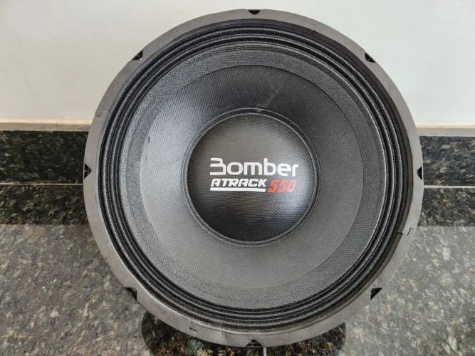 Woofer Bomber Atrack 550 w RMS 12 polegadas 