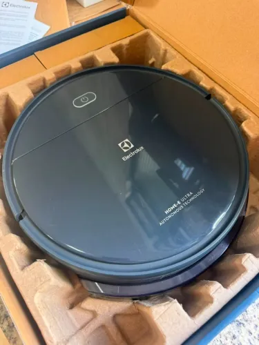 Robô Aspirador Electrolux ERB40 - Praticamente Novo | Apenas 1 Mês de Uso