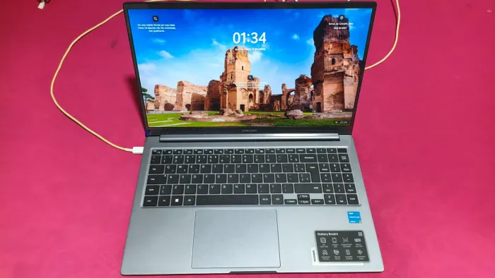 Notebook Samsung Galaxy Book4 | 8GB RAM | SSD 256GB | Com Nota Fiscal
