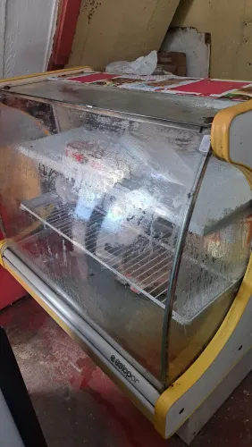 VITRINE GELADA 900.00