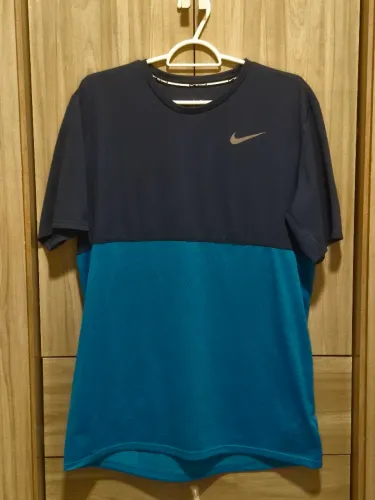Camisa Dry-Fit Nike Running tamanho M