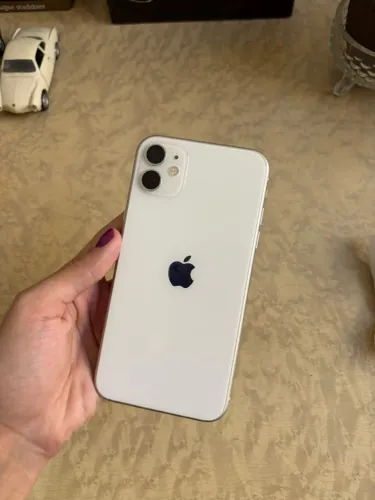 Iphone 11 - 64GB