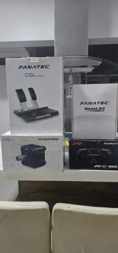 Simulador de Corridas Fanatec CSL DD 8Nm + Volante e pedais