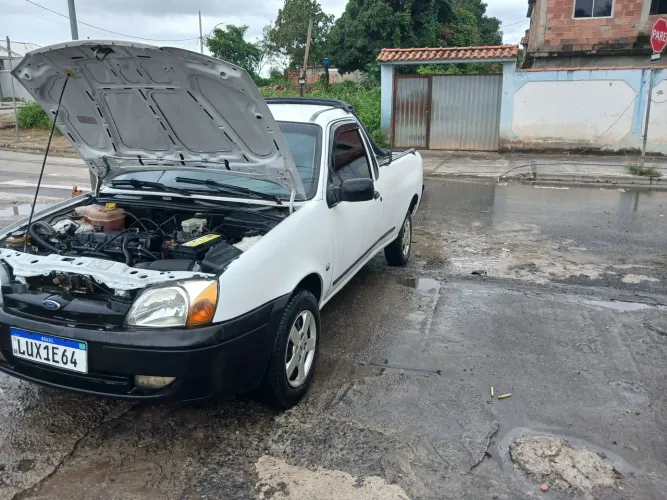 Ford Courier 1.6 L/ 1.6 Flex 2006