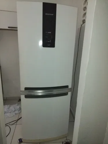Técnico em Refrigeração (geladeira, máquina de lavar, entre outros eletrodomésticos 