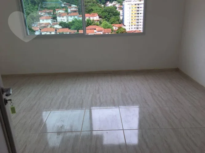 Sala à venda no centro de Niterói