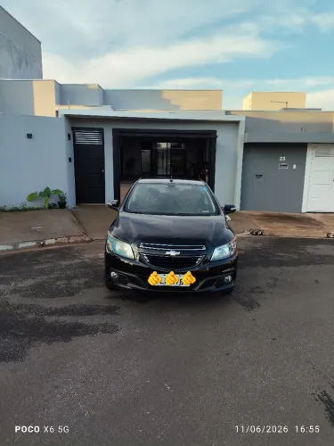 Chevrolet Onix Hatch LTZ 1.4 8V Flex Power Aut. 4P 2014