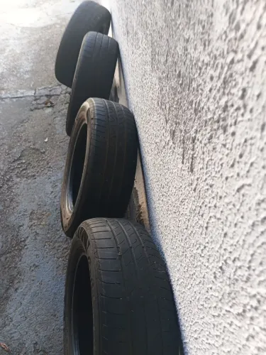 4 pneus seminovos. 185/ 65 R 15. Continental original