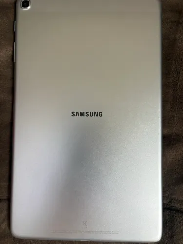 Vendo tablet Samsung Galaxy Tab A 10.1" em perfeito estado de conservação.