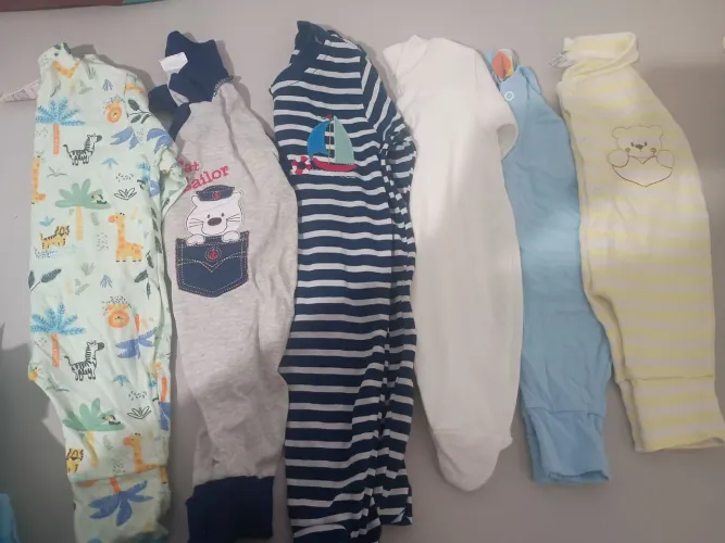 Lote roupa bebe menino (P)