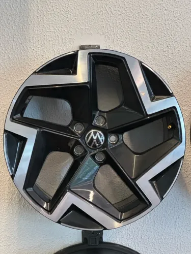 Jogo de roda original Vw tiguan 2027 aro 19 5x112