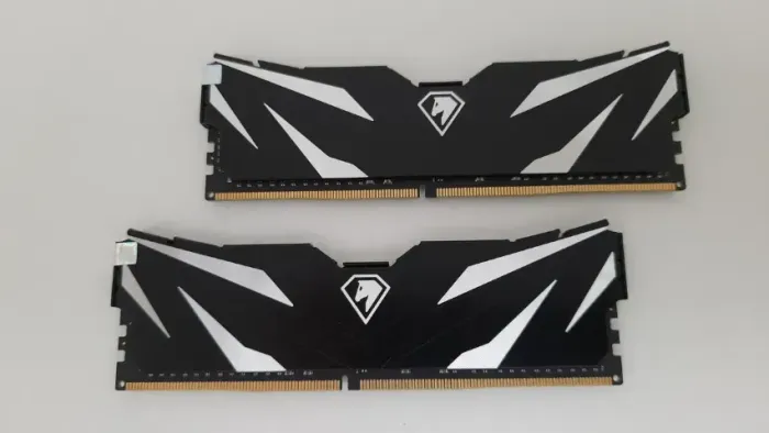 4x Quatro Memórias Ram DDR4 8GB 3200MHZ CL16 - Netac Shadow II ( TOTAL 32GB )