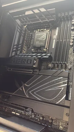 I9 285k ULTRA + Z890 ROG MAXIMUS HERO