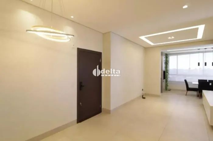 Apartamento com 3 suítes disponível para venda no bairro Jardim Botânico em Uberlândia-MG