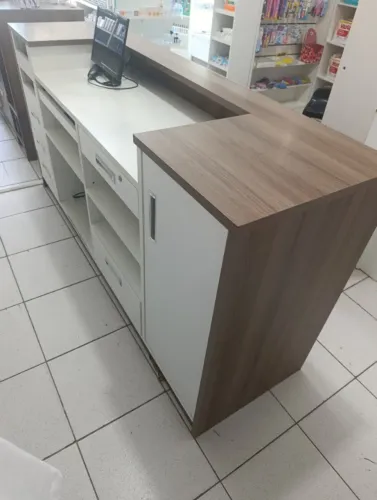Balcão caixa plejado para comércio