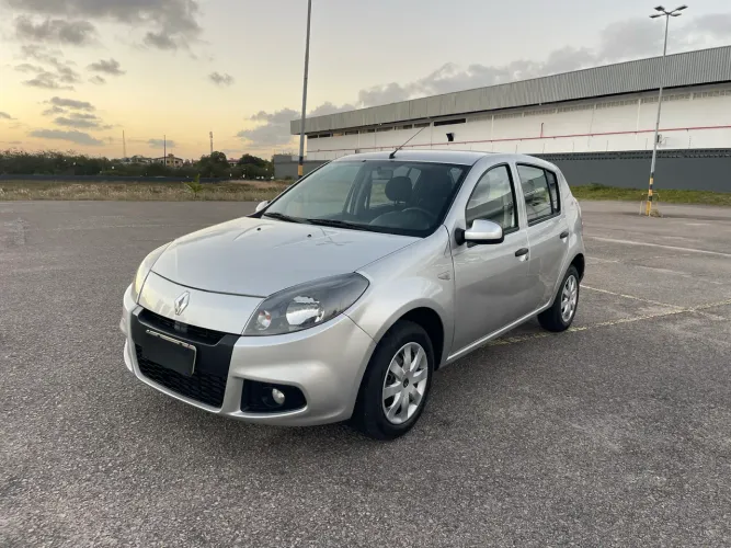 Renault Sandero Expression Hi-flex 1.0 16V 5P 2014