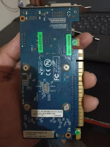 PLACA DE VIDEO GT 710 DDR 3 2 GB