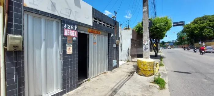 Alugo casa na Parangaba