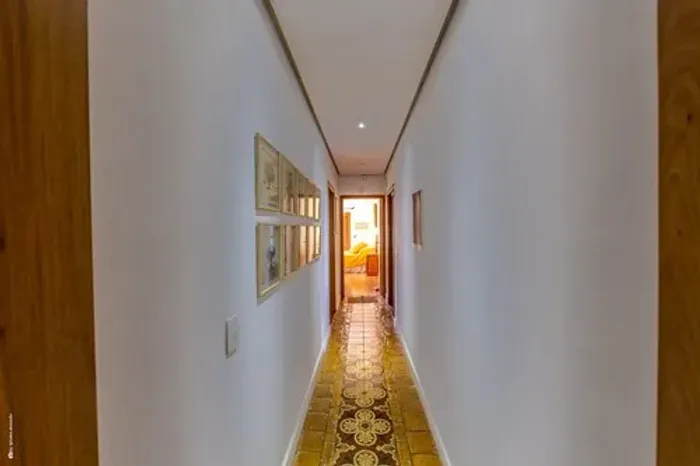 Casa para venda em Centro com 5 quartos, sendo 2 suítes, 505m²