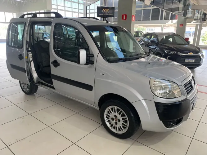 Fiat Doblo Attractive 1.4 Fire Flex 8V 5P 2015