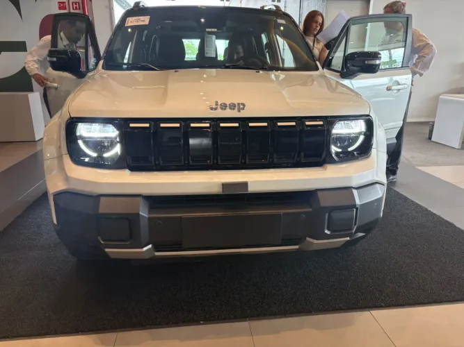 Jeep Renegade Sahara T270 1.3 Turbo 4x2 Aut. 2027