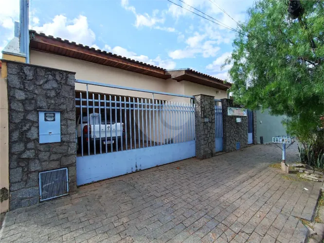 Casa com 6 quartos à venda em Centro - SP