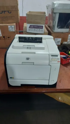 Impressora Hp Laserjet Pro 400 Color M451dw.