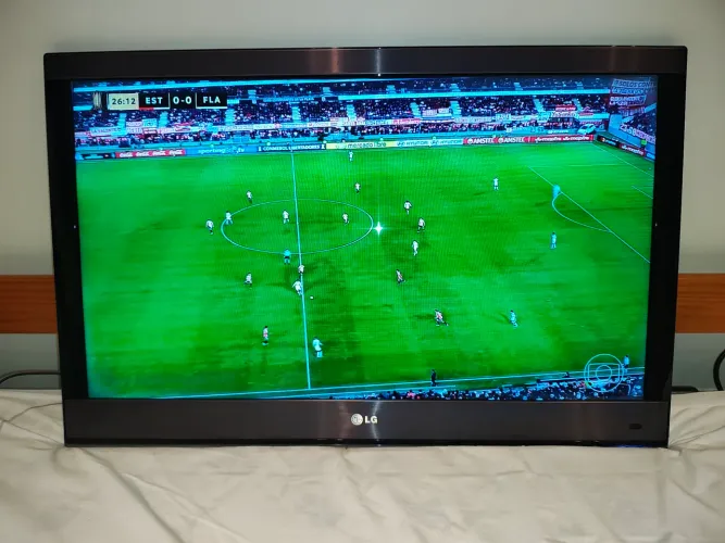Vendo TV LG 32LW5700 de 32 polegadas, Full HD, 3D Cinema