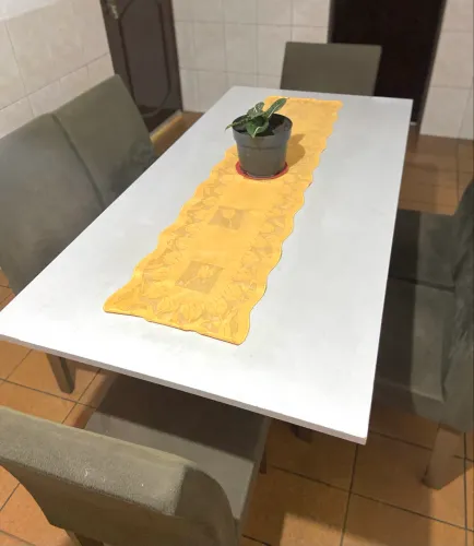 Mesa 6 cadeiras estofadas - cumprimento 1,60 