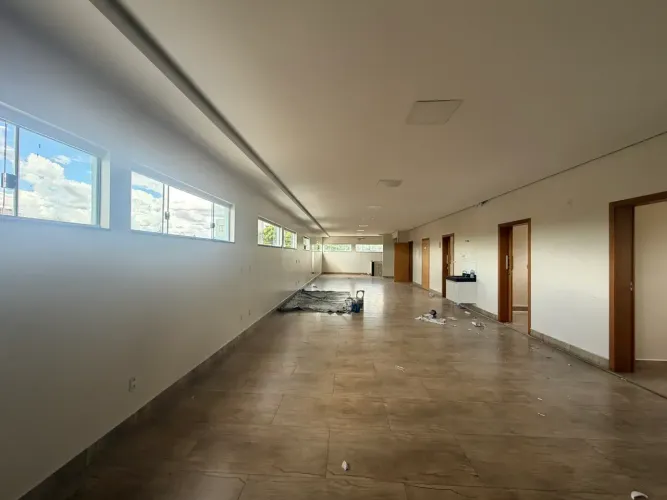 Prédio Comercial com 800m2 no Parque Amazonas