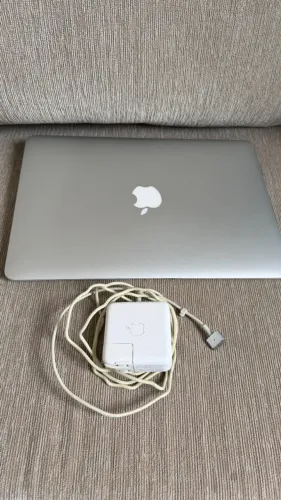 MacBook Air 13,3" Early 2015 8GB RAM 128GB
